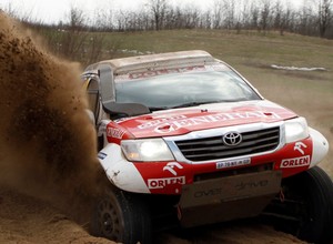 Małysz wygrywa pierwszy rajd Mistrzostw CEZ