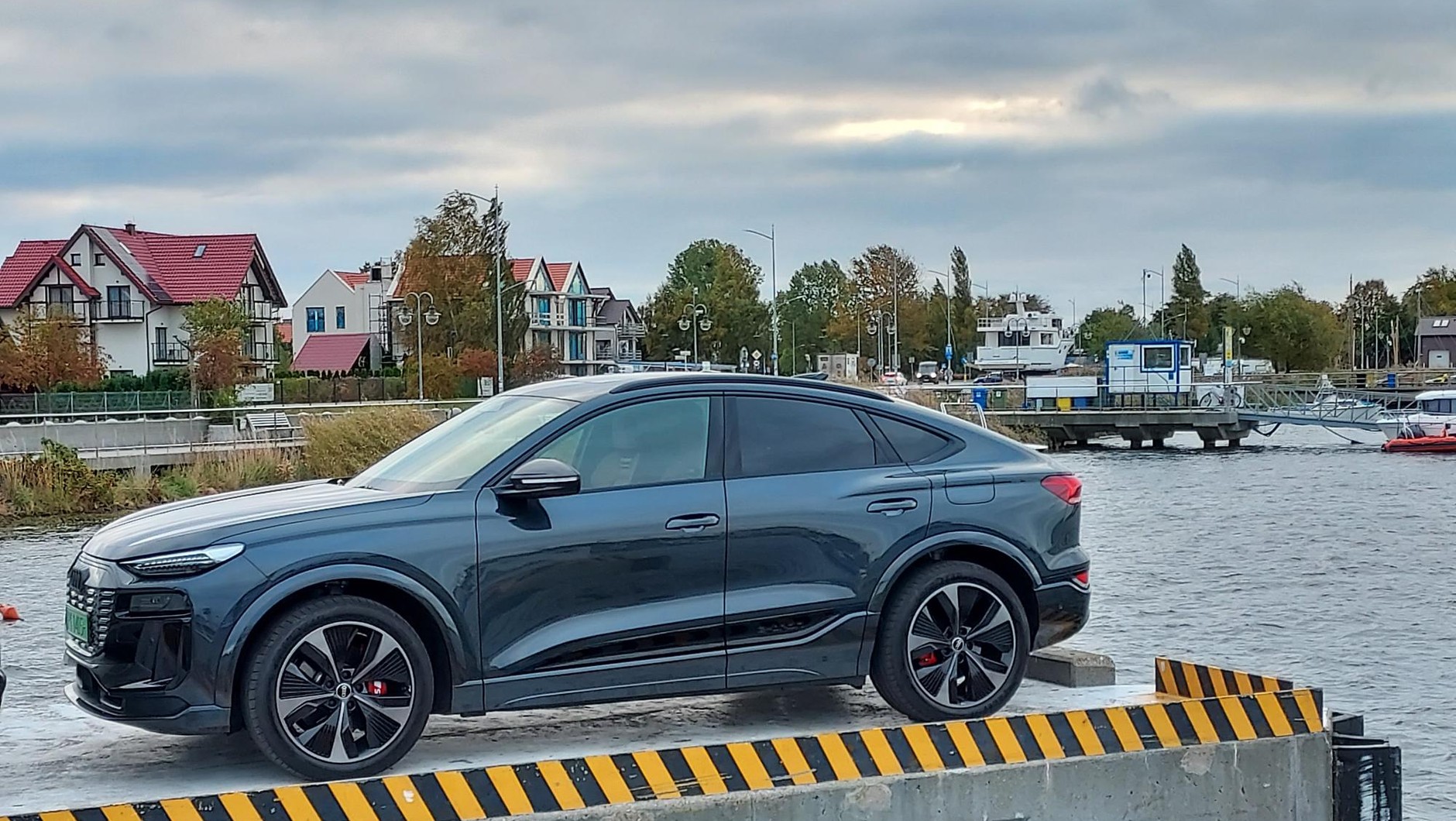 Audi SQ6 Sportback e-tron