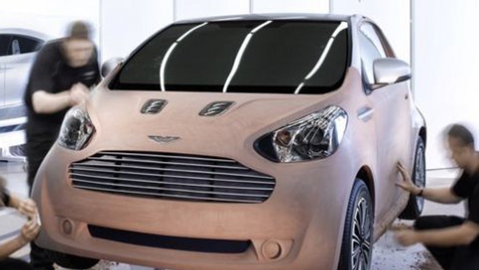 Aston Martin Cygnet - MINI dla Bonda