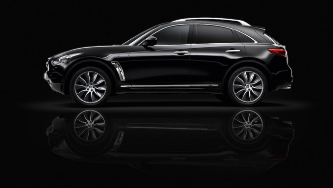 Infiniti FX Black and White Edition