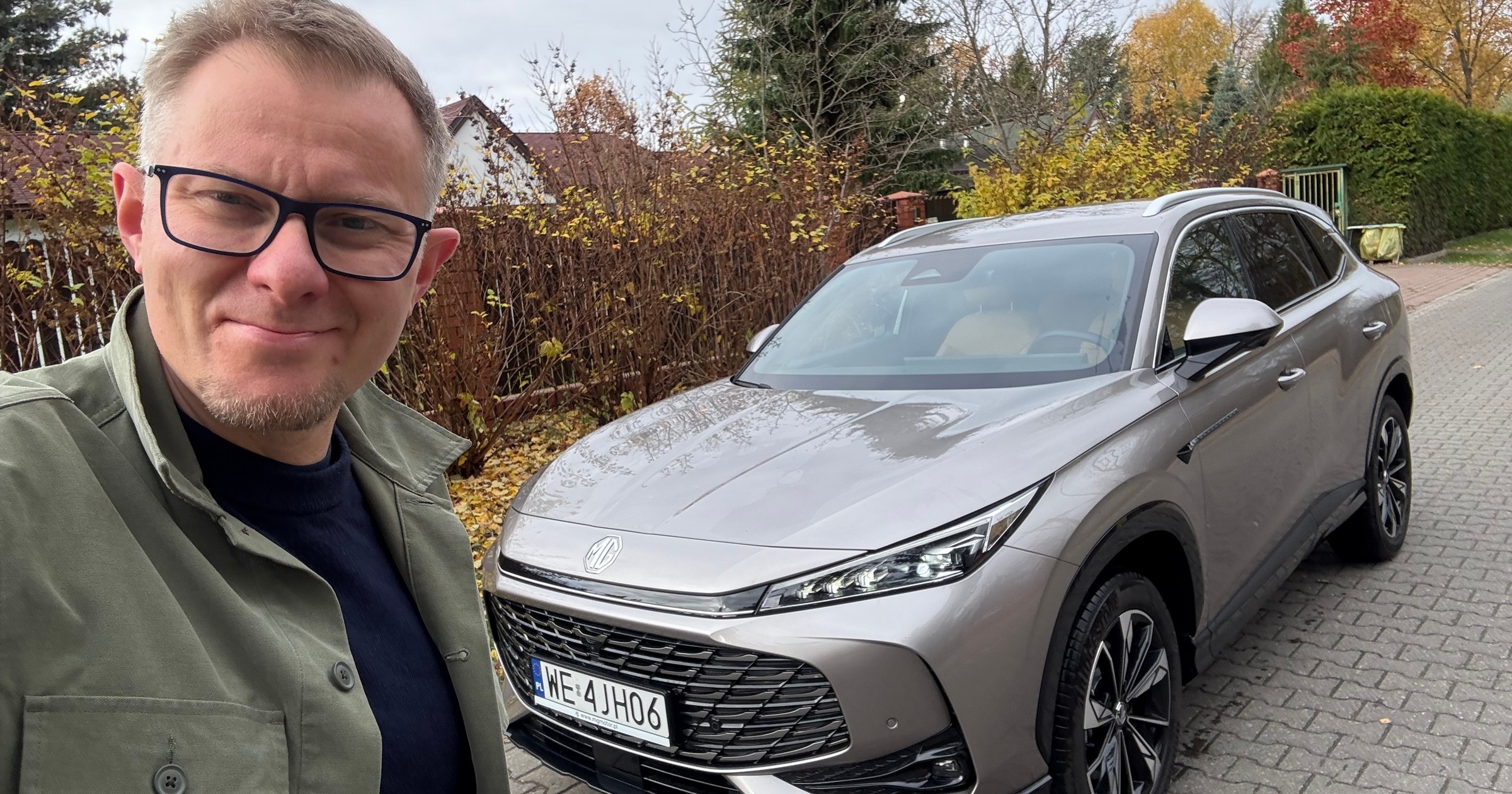 MG HS w wersji Hybrid+. Cena podstawowej wersji tego modelu spadła poniżej 120 tys. zł
