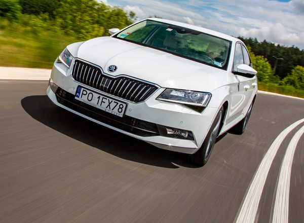 Skoda Superb Laurin&Klement 2.0 TDI 4x4 DSG – limuzyna w dobrym stylu | TEST