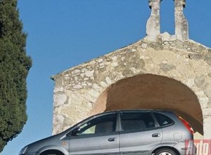 Citroen Xsara Picasso 2.0 HDi, Mazda Premacy 2.0 TD, Nissan Almera Tino 2.2 Di, Opel Zafira 2.0 DTI, Renault Scenic RT + 1.9 dTi - Pięciobój VAnowoczesny