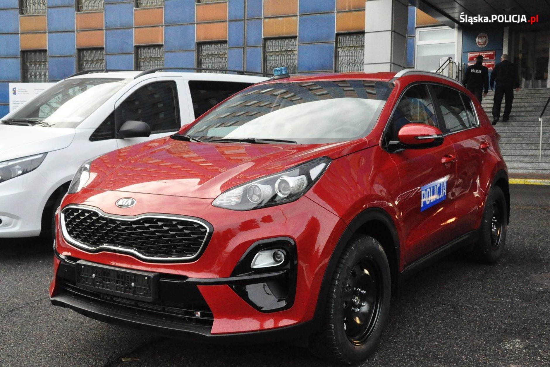 Nowe radiowozy śląskiej policji