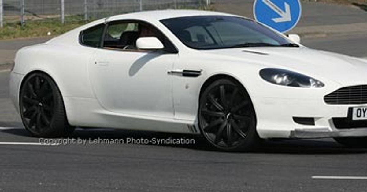 Spy Photos: Aston Martin DBS i V8 Roadster