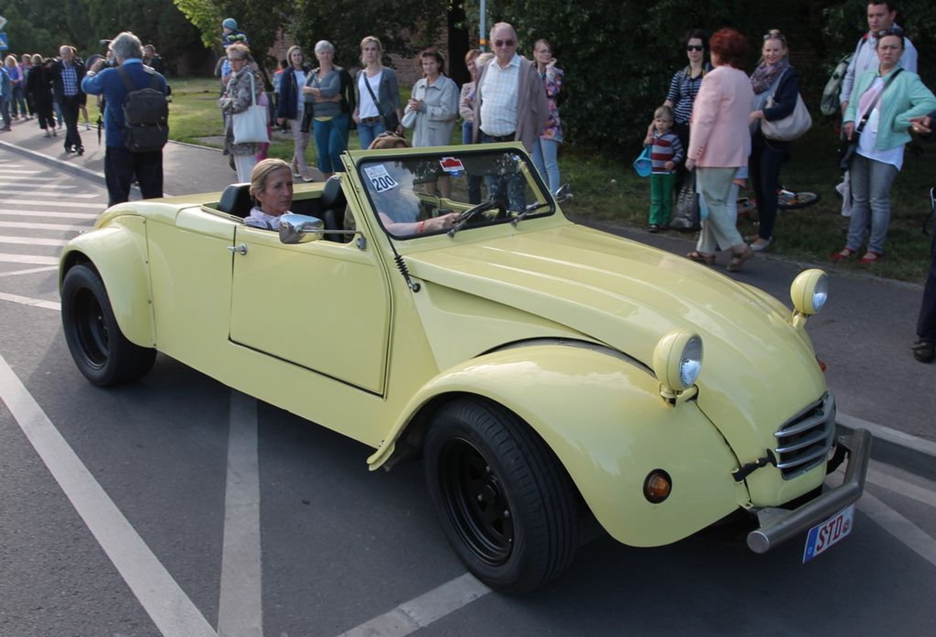 21. Światowy Zlot Miłośników Citroëna 2CV Toruń 2015