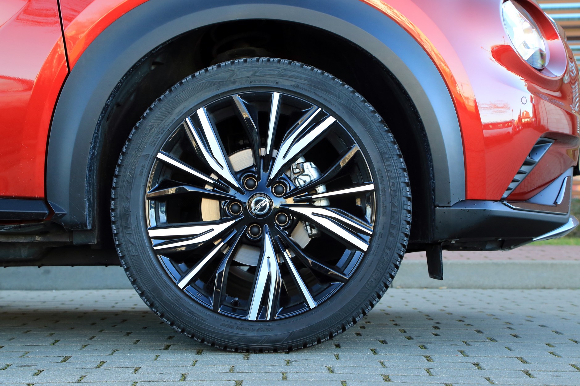 Nissan Juke 1.0 DIG-T DCT7