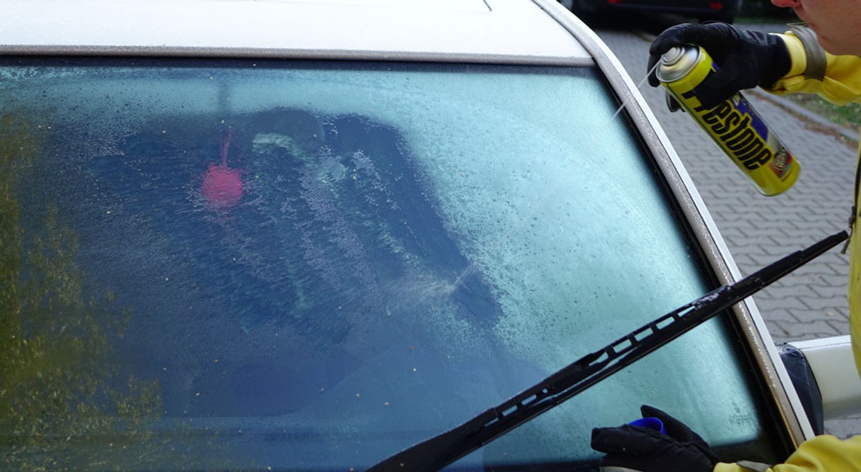 Mniej niż zero. Jak sobie radzić z autem, gdy śnieg i lód?