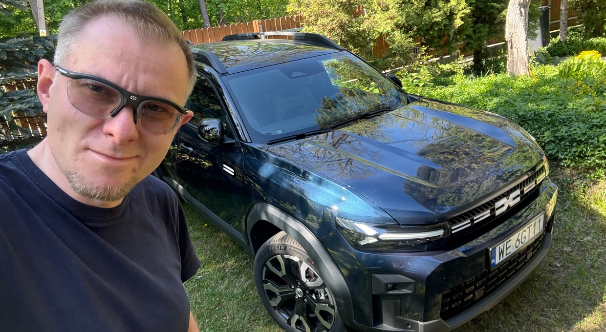 Jeździłem hybrydową Dacią Bigster – dużym budżetowym SUV-em, który rzucił wyzwanie "chińczykom"
