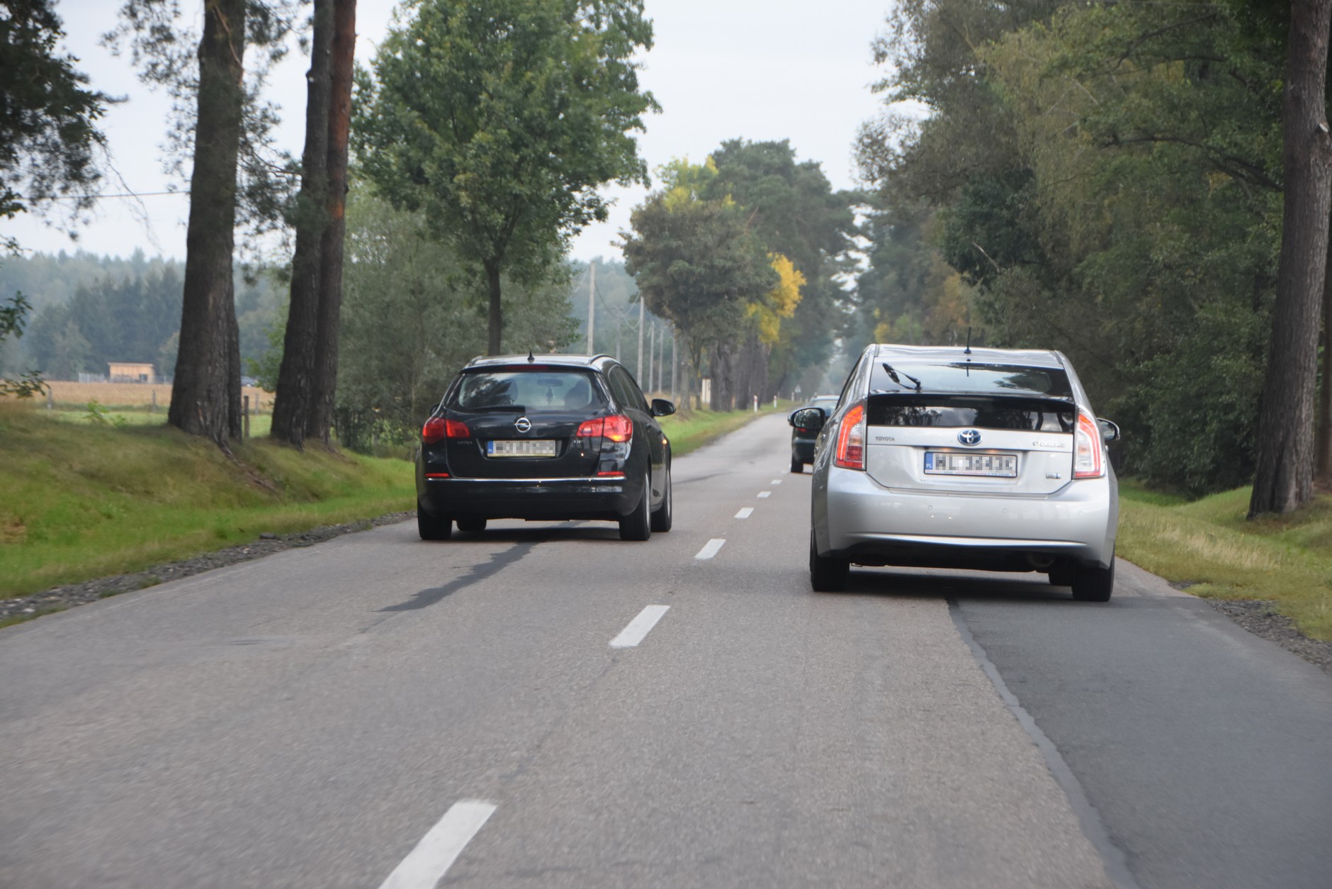 Bezpieczny manewr wyprzedzania