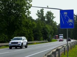 Skończy się rumakowanie. Potężna rozbudowa odcinkowego pomiaru prędkości