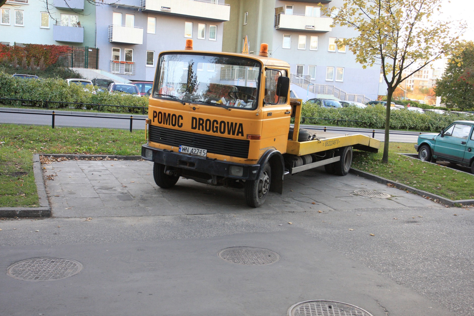 Parkowanie na dwóch miejscach parkingowych