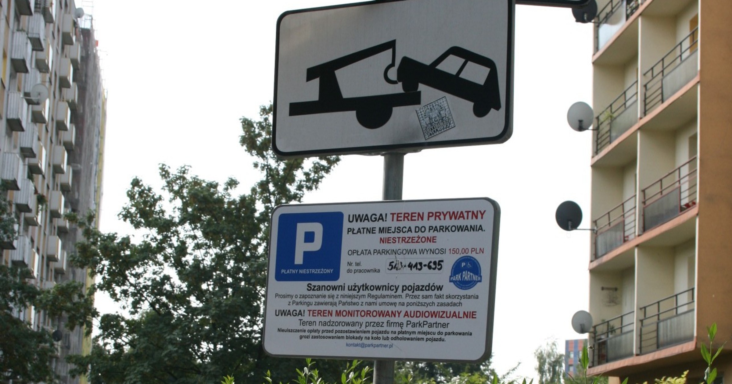 Spółdzielnie mieszkaniowe znalazły bat na kierowców zajmujących miejsca parkingowe przeznaczone dla lokatorów osiedli
