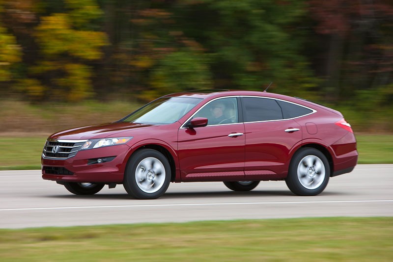 Honda Accord Crosstour: kolejny mikst liftbacka, coupé i SUV-a