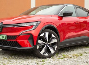 Renault Megane E-Tech: wygląda świetnie, a jak jeździ?