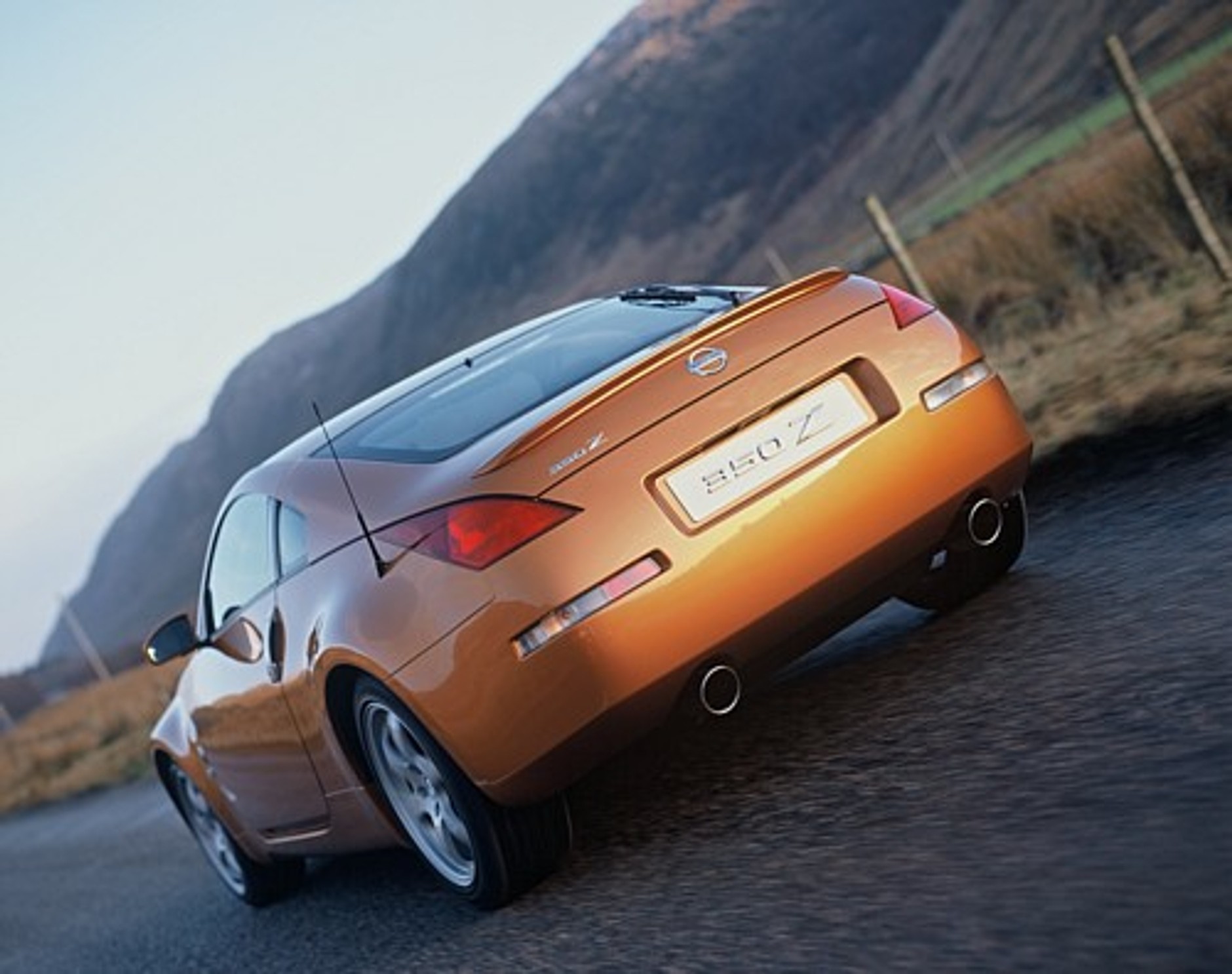 Nissan 350Z - spadkobierca tradycji