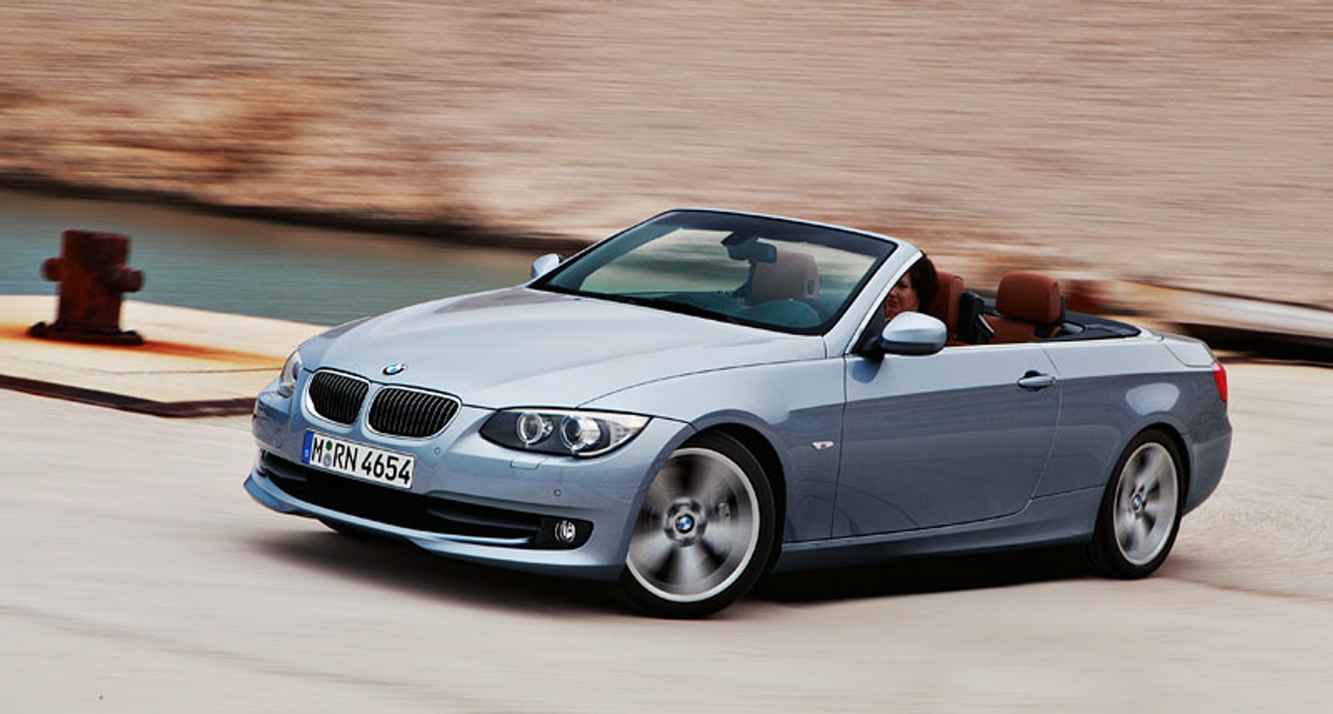 BMW: odnowiona Seria 3 w wersji coupe i cabrio