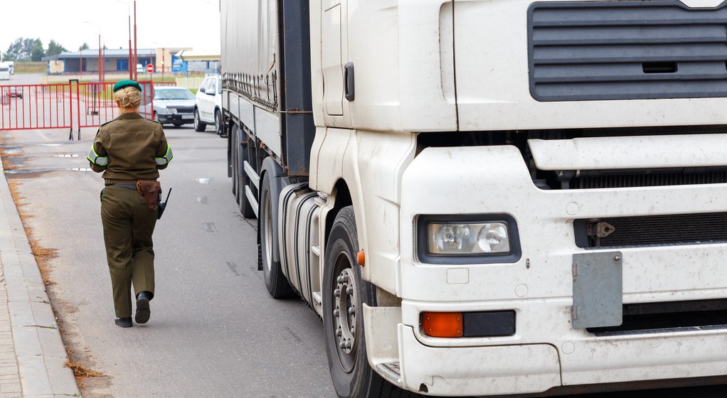 Kontrola graniczna ciężarówki