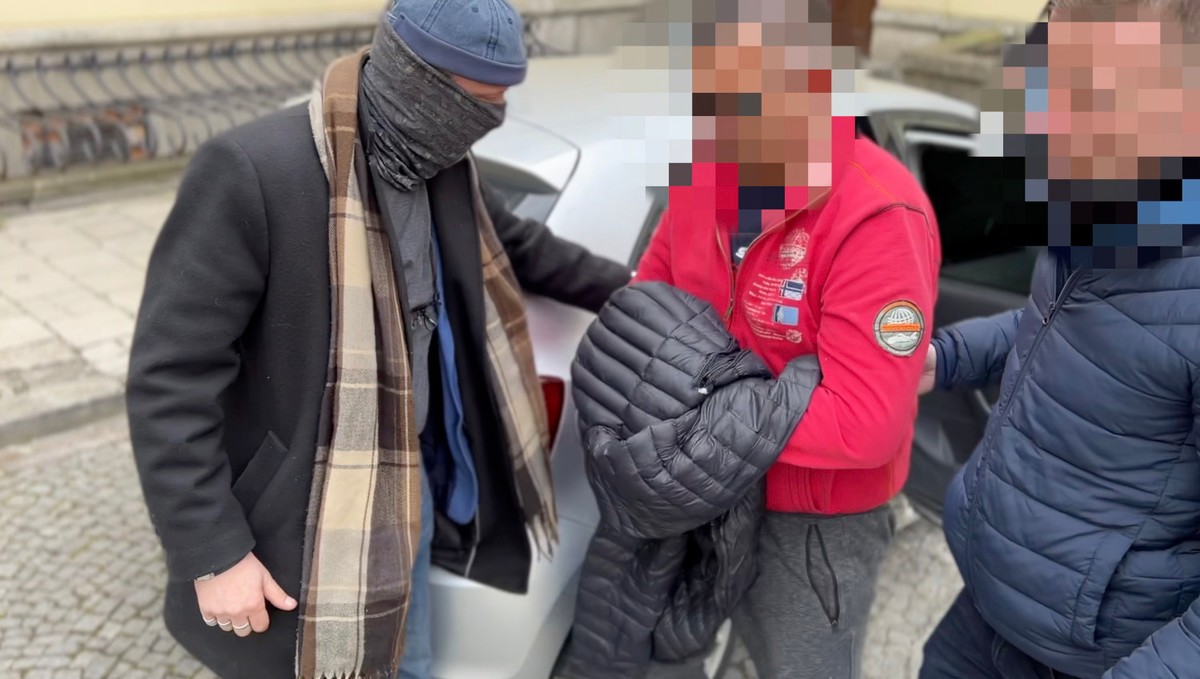 Policyjna grupa Orzeł rozbiła szajkę złodziei samochodowych