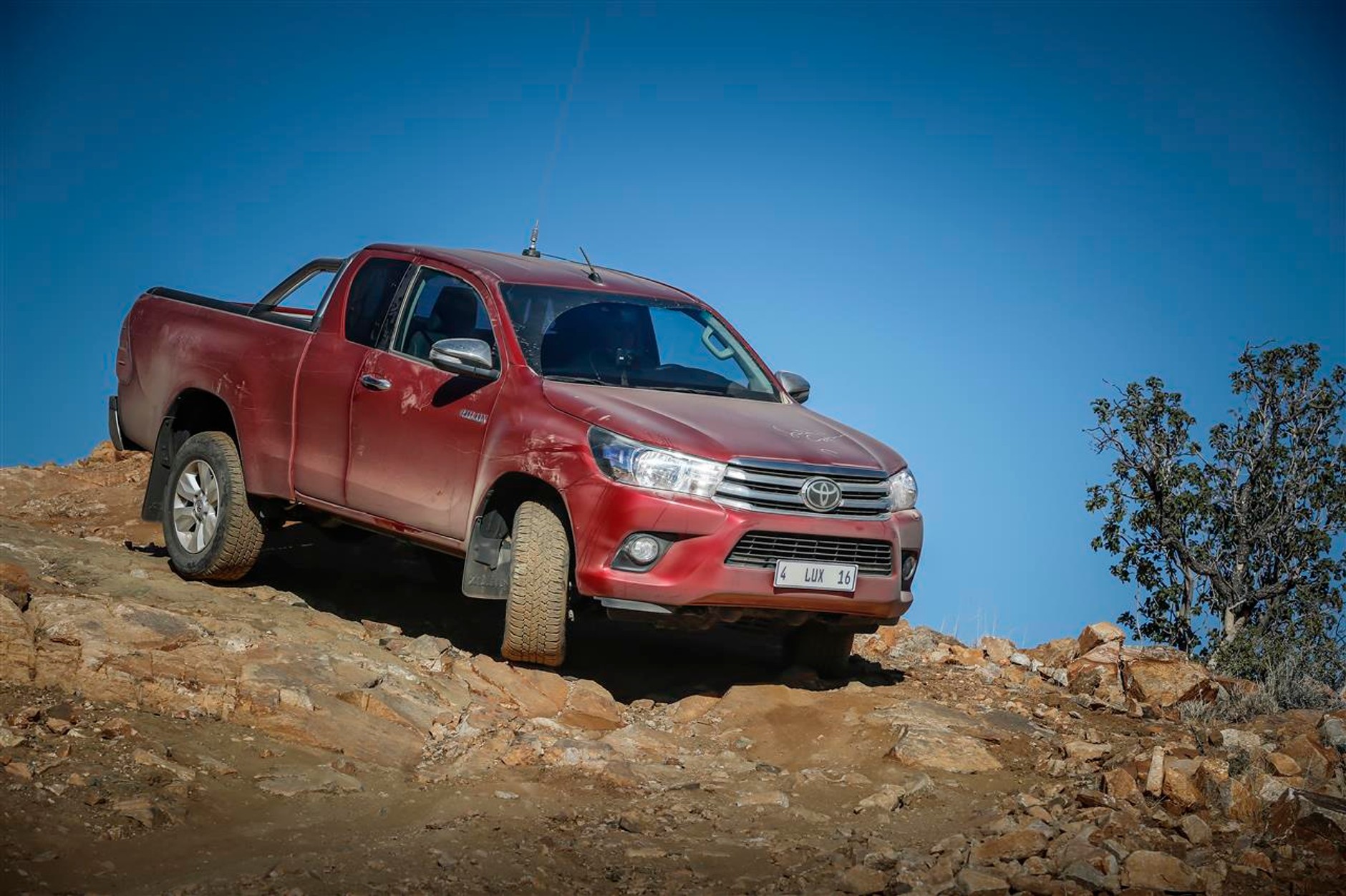 Toyota Hilux: recepta na niezniszczalność