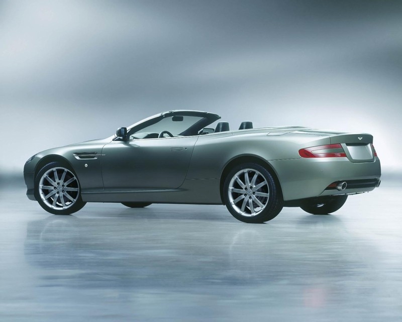 Aston Martin pojawił się w Polsce, na drogach będzie teraz piękniej