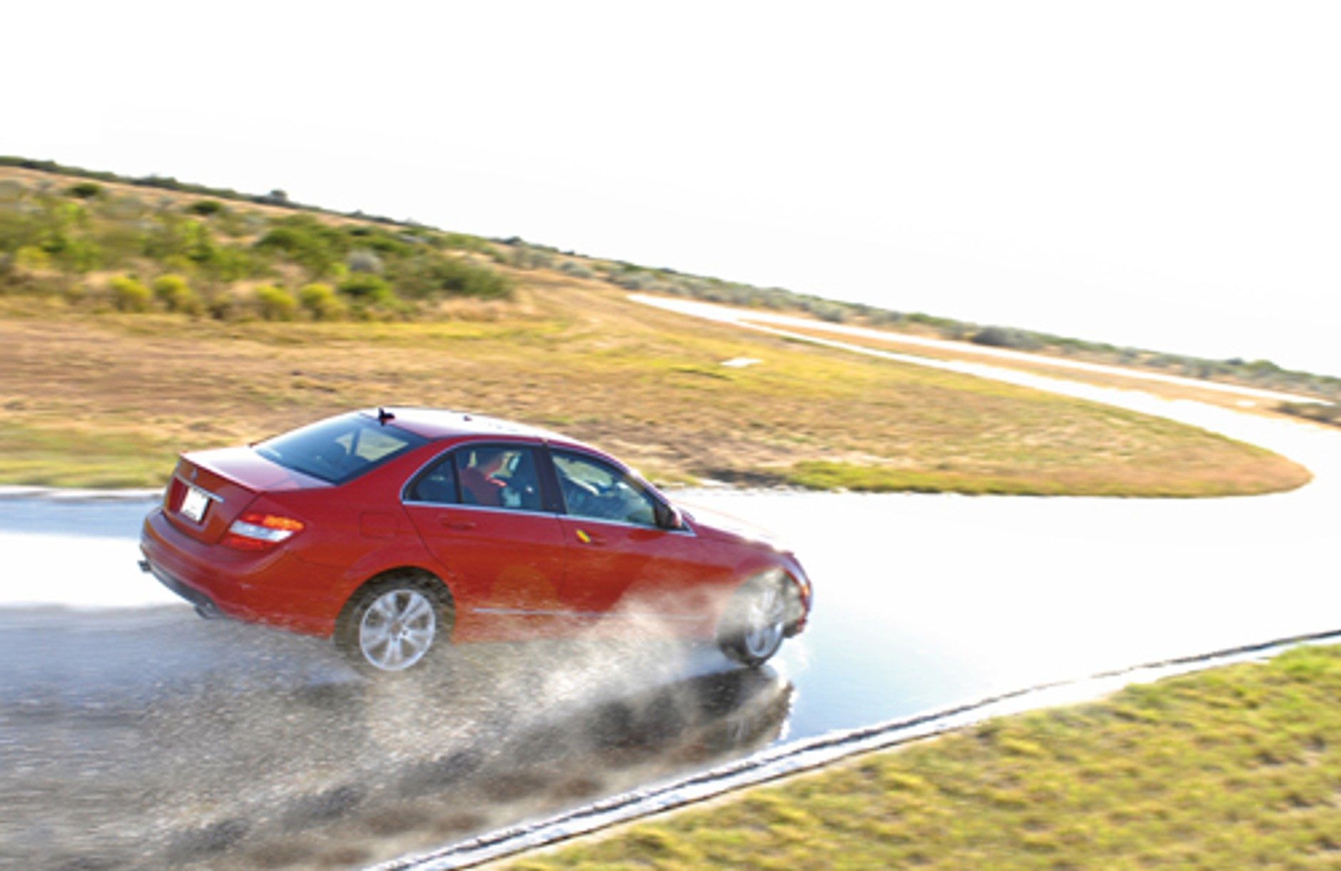 Test opon w rozmiarze 225/40 R 18 - Sprawdziliśmy co dają większe koła