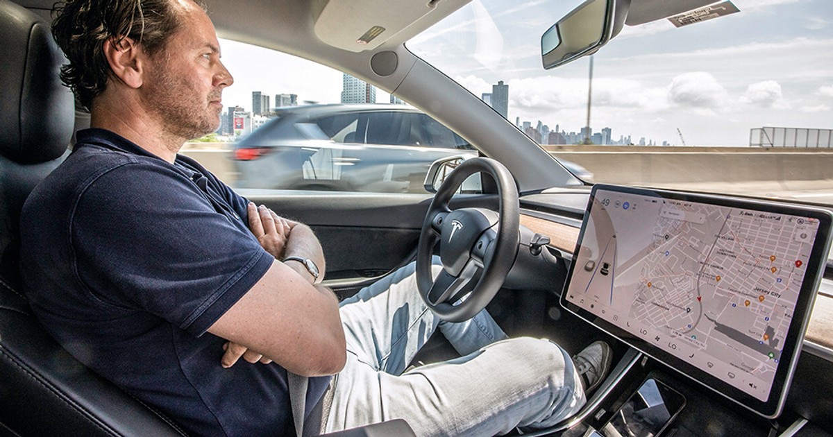 Tesla Model Y (2021) 