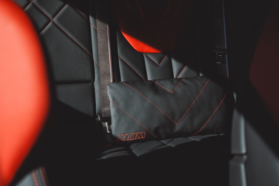 BMW XM Label Red