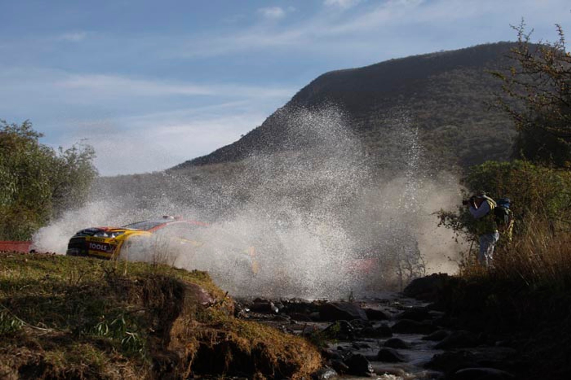 Rajd Meksyku 2010: faworyci za Petterem Solbergiem - Loeb ucieka, Hirvonen próbuje gonić (relacja z 2. etapu)