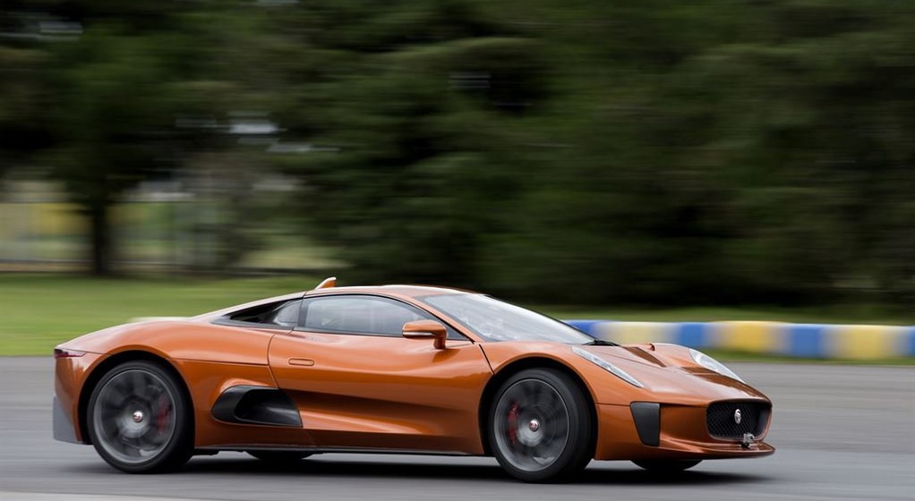 Felipe Massa za kierownicą Jaguara C-X75