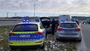 Uciekał i "kasował" radiowozy. Bagażnik "wyjaśnił" dlaczego