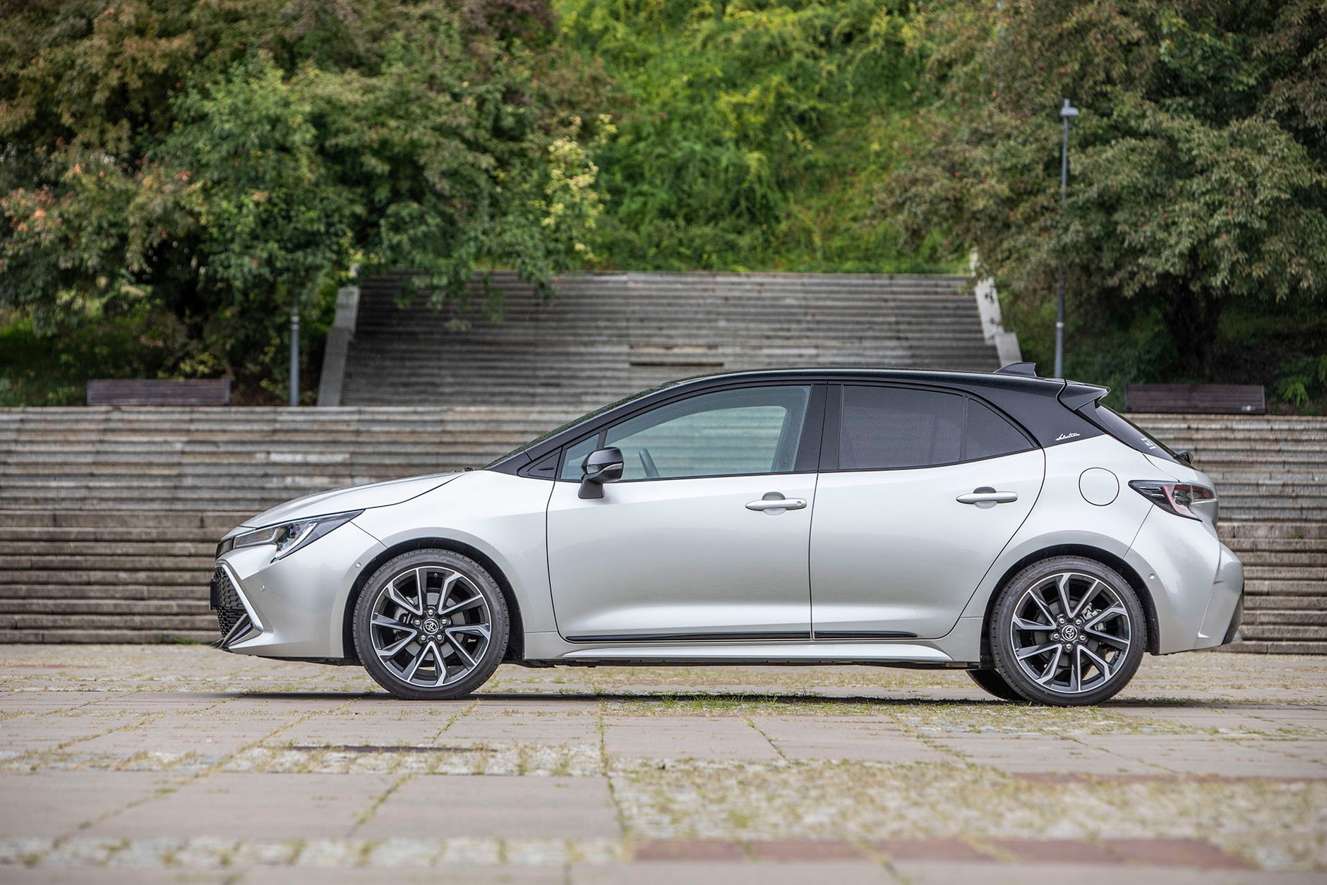 2. Toyota Corolla: 2348 egz.