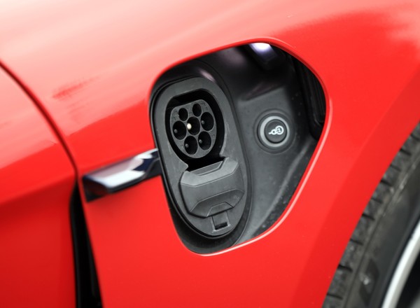 Od 1400 do nawet 8105 zł/mies., czyli auta elektryczne w abonamencie