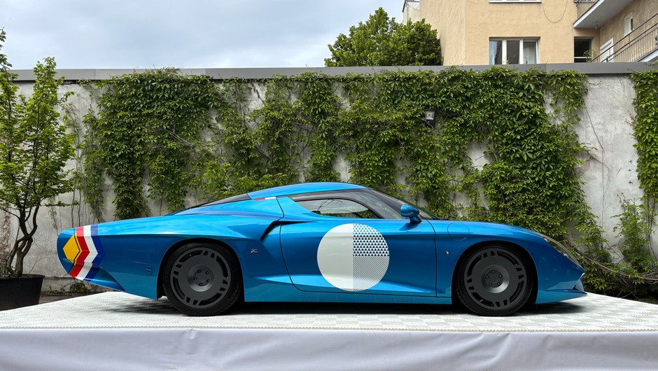 AGTZ Twin Tail
