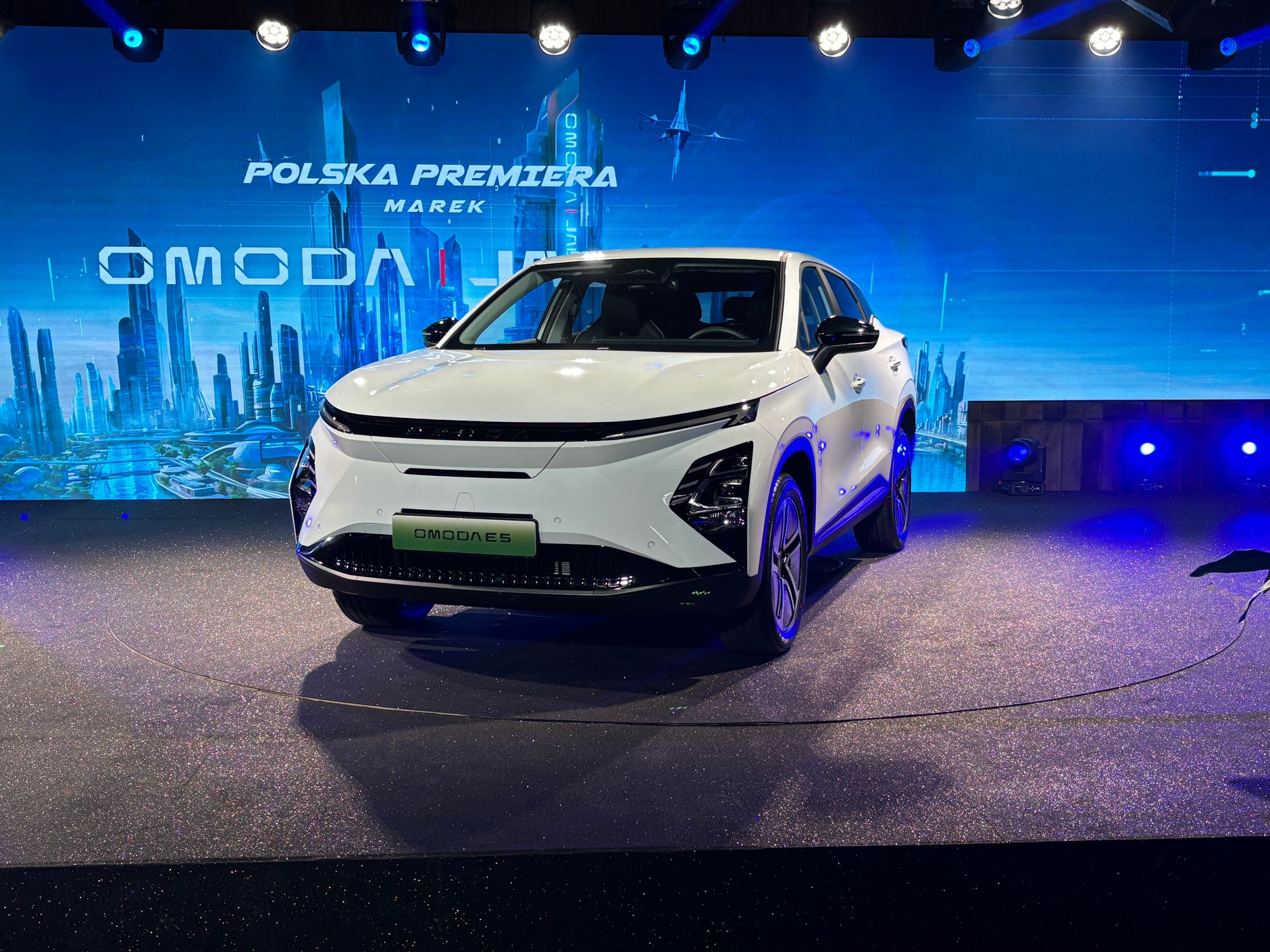 Omoda E5