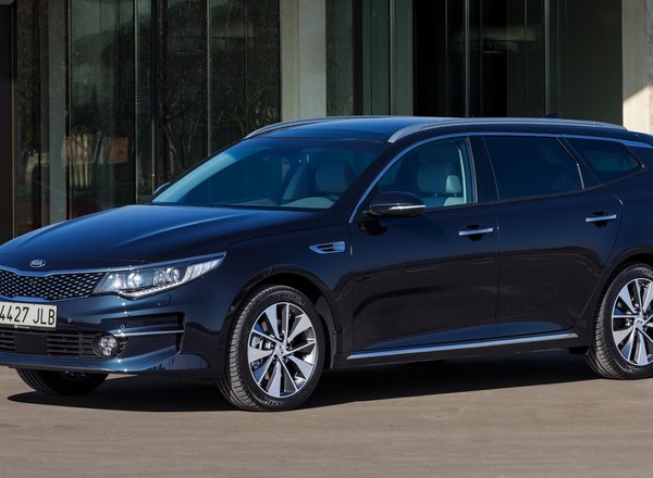 Kia Optima Kombi za 93,9 tys. zł (ceny)