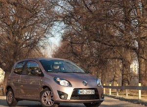 Renault Twingo Miss Sixty: różowa puderniczka