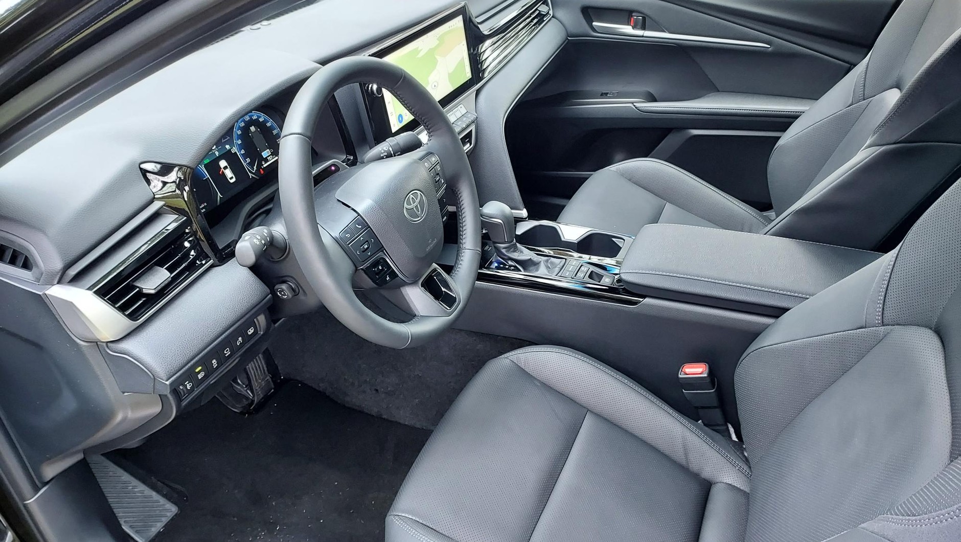 Toyota Camry 9. generacji