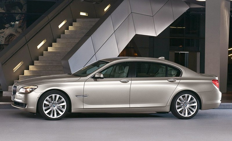 BMW serii 7: pierwsze zdjęcia piątej generacji