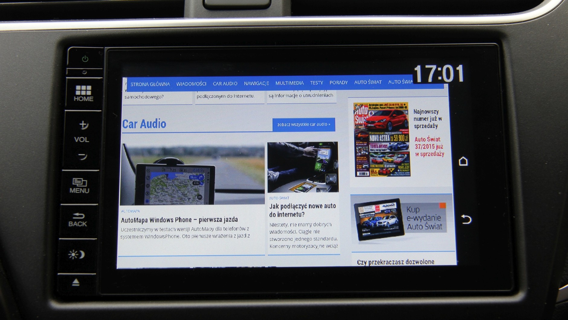 Dostęp do internetu w Hondzie Connect. Działa, tyle że dość wolno.