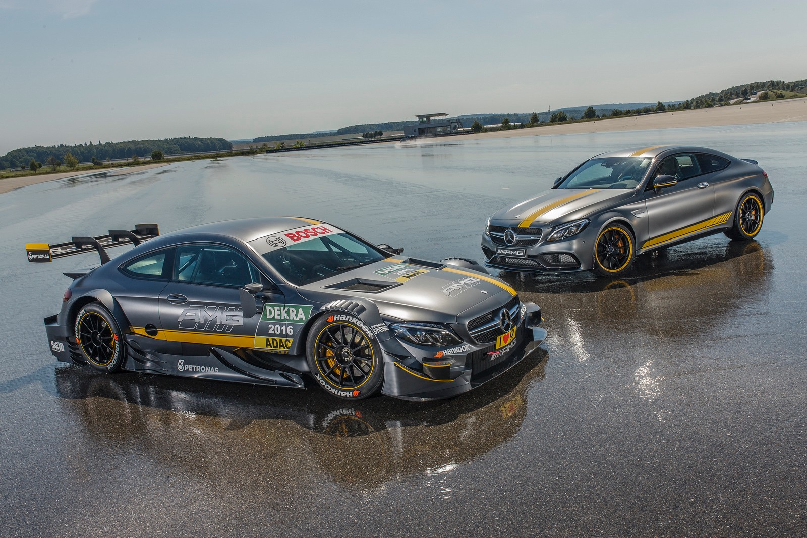 Mercedes przechodzi z DTM do... Formuły E