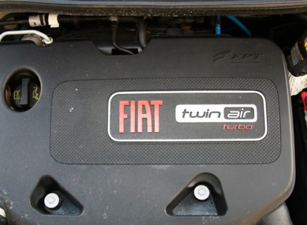 Dwa cylindry w dużych autach?