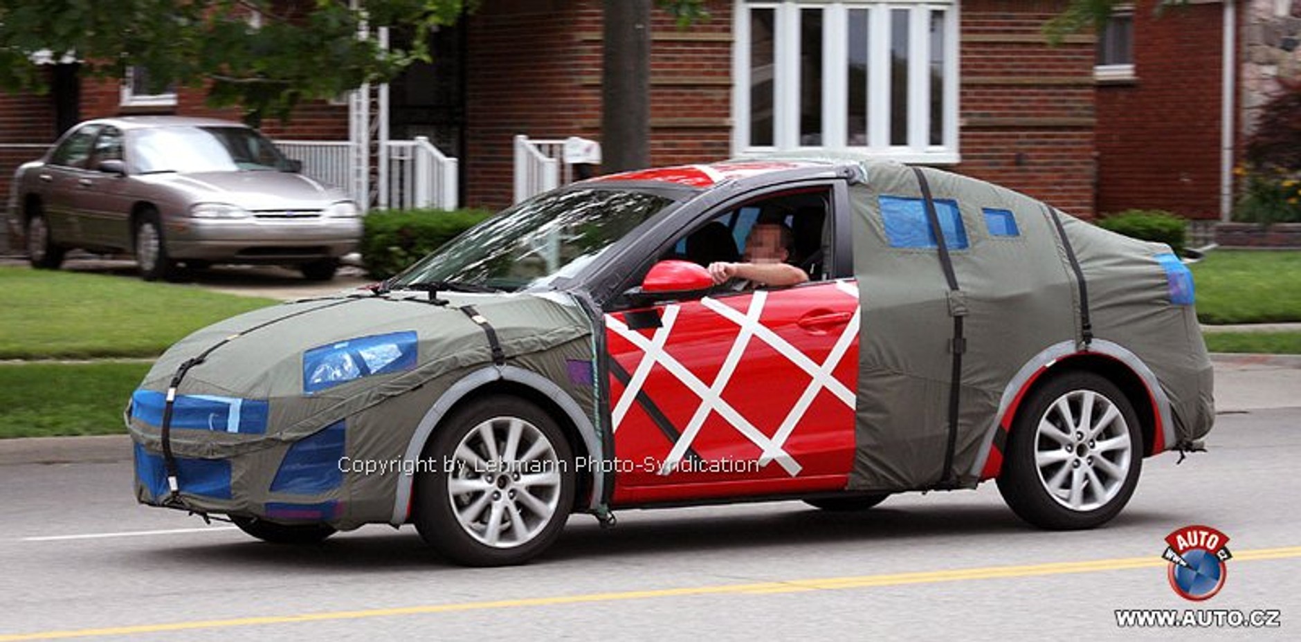 Zdjęcia szpiegowskie: Mazda3 w 2010 roku