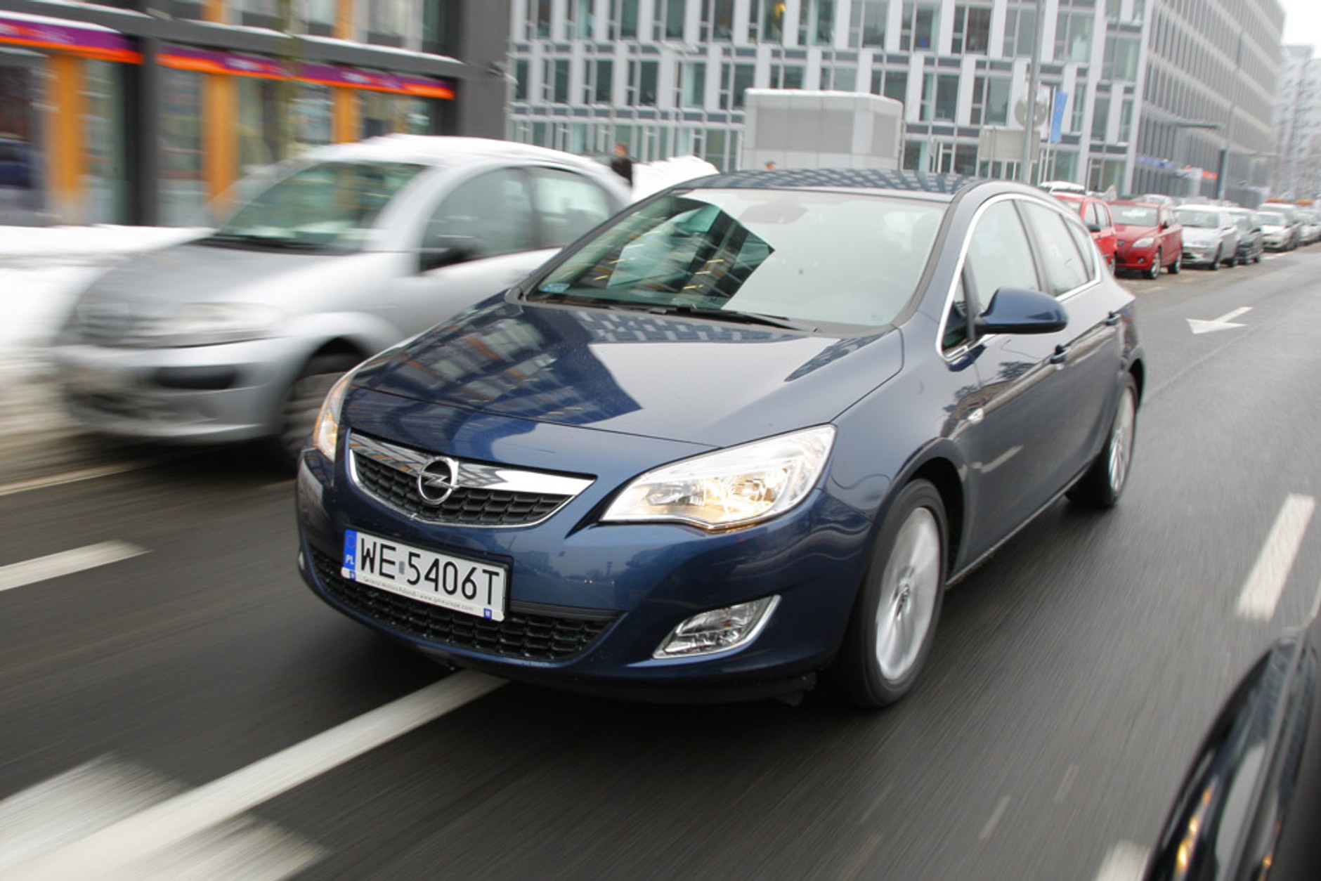 Czy kompaktowy diesel może się opłacać?  Opel Astra 1.6 kontra 1.7 CDTI