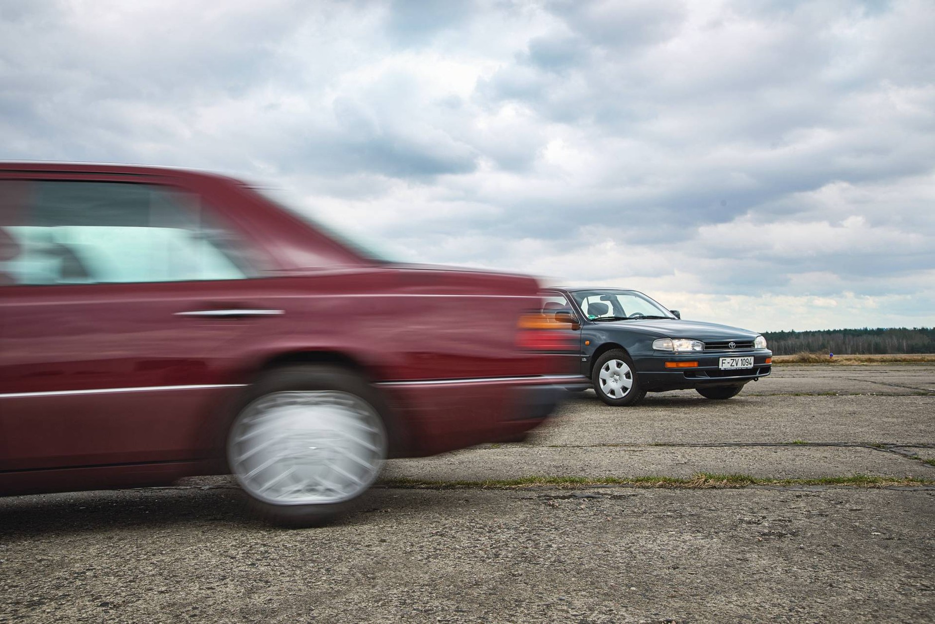 Porównanie limuzyn z przełomu lat 80. i 90.