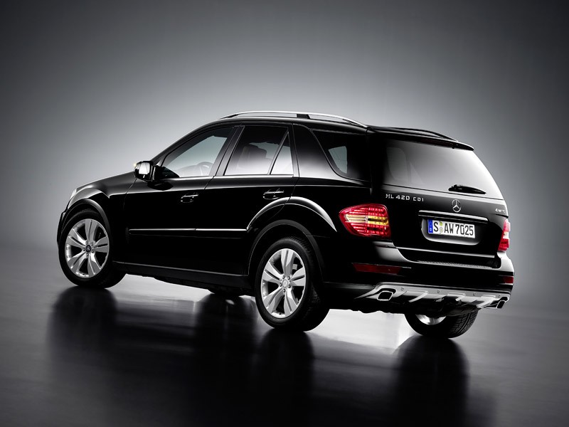 Mercedes-Benz M: facelifting stuttgarckiego SUV-a
