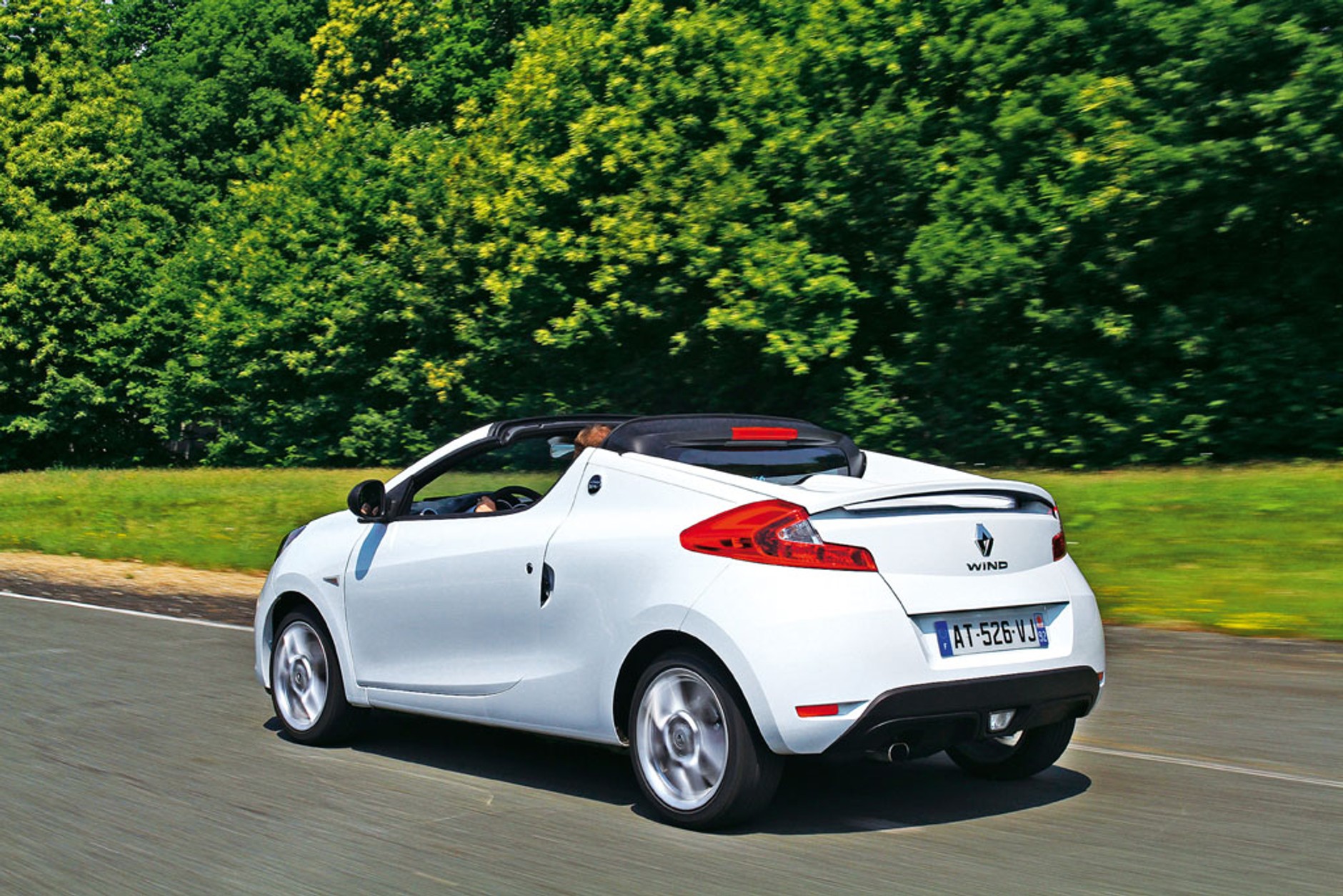 Renault Wind: Mały i zgrabny pędziwiatr