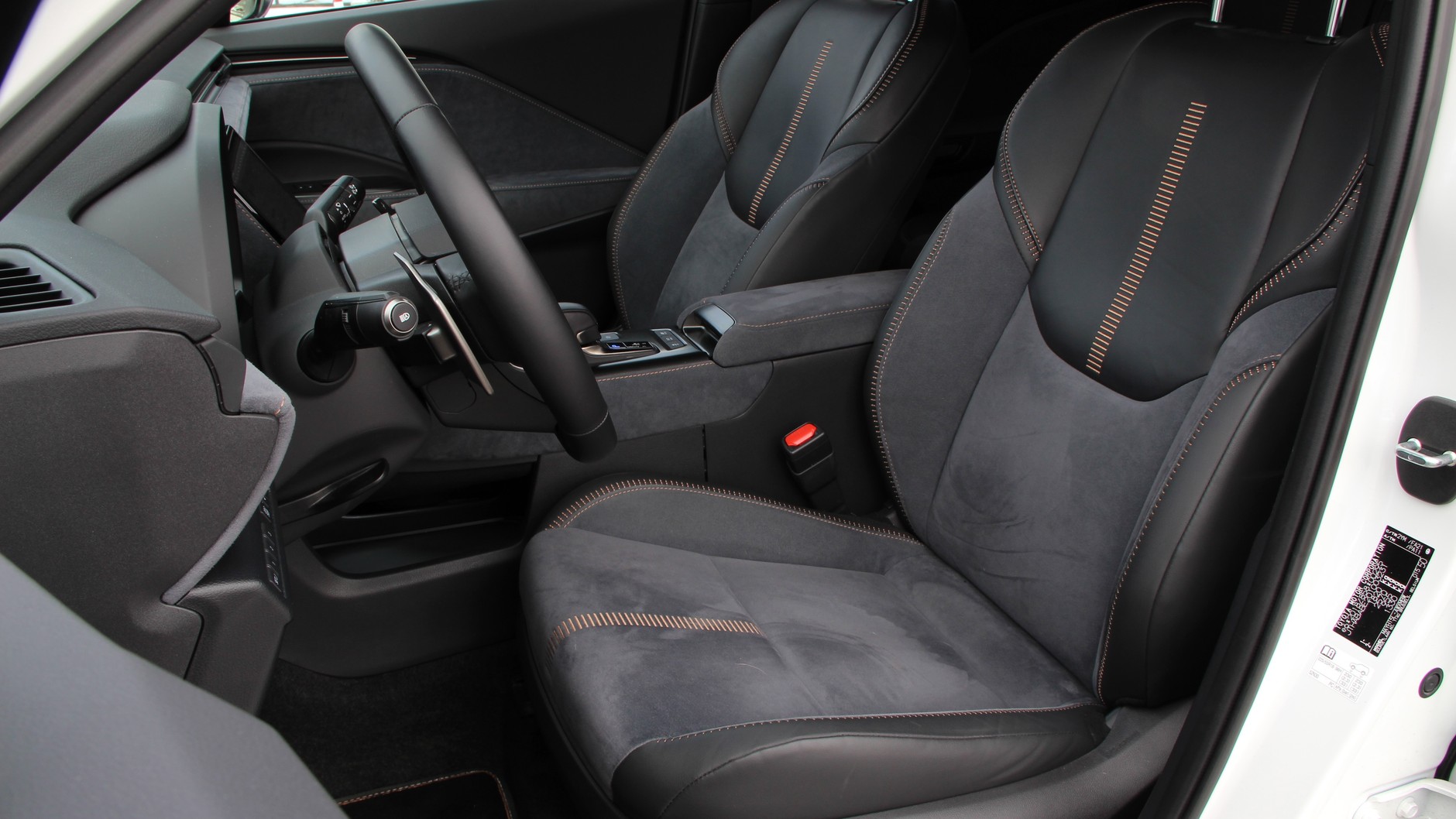 Lexus LBX AWD Cool