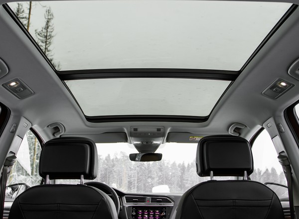 Samochodu z takim wyposażeniem bym nie kupił i tobie też nie radzę, no chyba, że masz powód