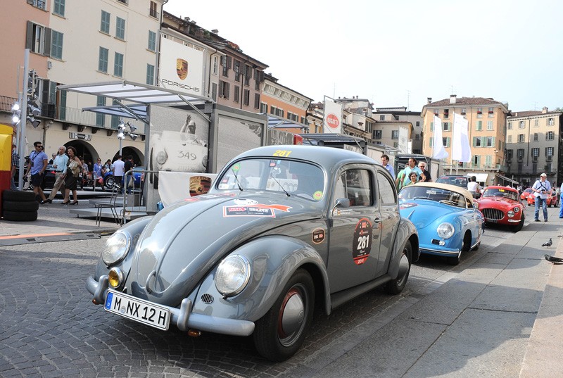 Zobacz zdjęcia z Mille Miglia 2011